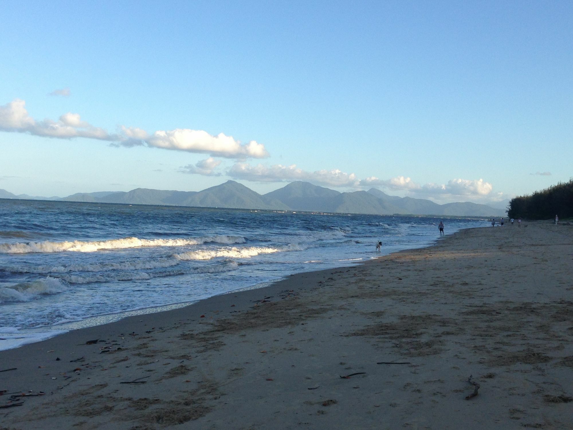 Golden Sands Beachfront Resort Yorkeys Knob Exterior foto